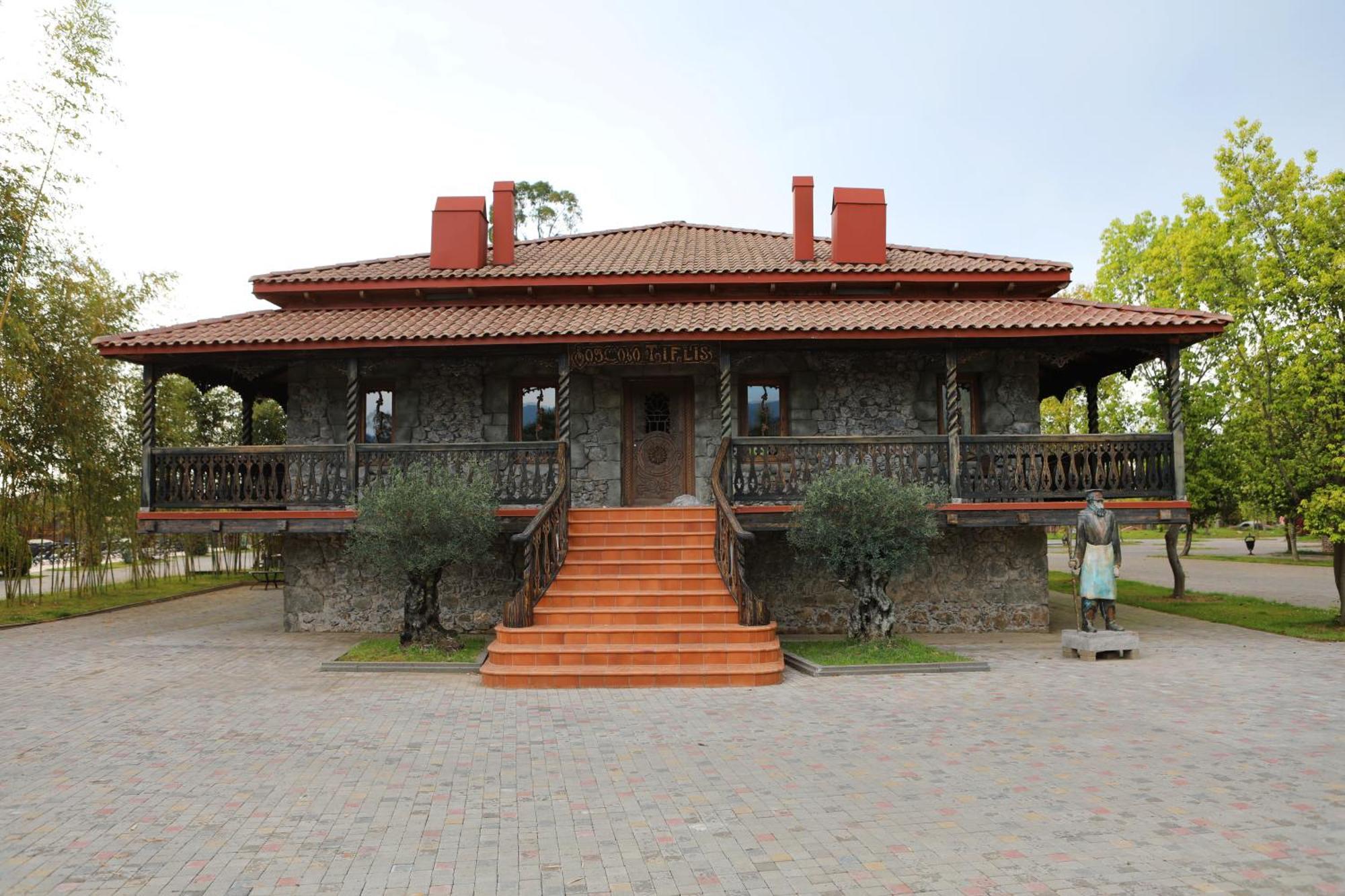 Hotel Chateau Kvirike Boboqvati المظهر الخارجي الصورة